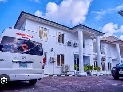 Grand 10-Bedroom Detached Duplex on 1, 020 SQM — Lekki, Lagos