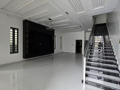 5 Bedroom Luxuriously Built Fully Detached Duplex with Swimming and Gy — Ajah, Lagos
