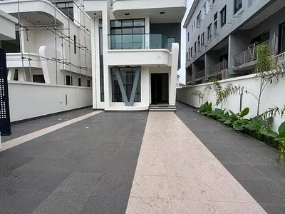 5 Bedrooms Fully Detached Duplex — Lekki, Lagos