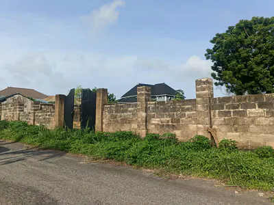 1500SQM of Commercial Land with Carcass Building — Facing Queens College Road, Apata, Ibadan, Oyo
