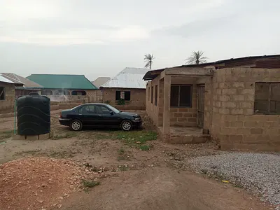 4 Bedroom Bungalow at Roofing Stage on 3& Half Plot with Borehole — Elekara, Afijio, Oyo