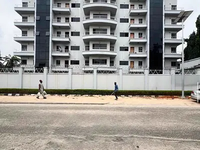 Luxury 3 Bedroom Apartment with BQ, Pool and Gym — Ikoyi, Lagos