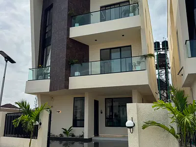 Spacious 5 Bedroom Duplex with a BQ, and a Pool & Cinema — Orchid, Lekki, Lagos