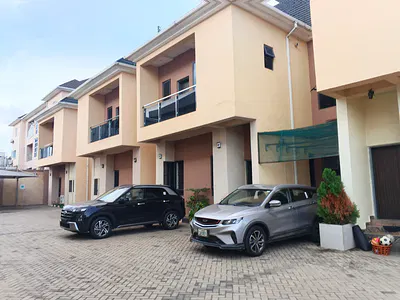 Beautiful 4bedroom Duplex (Tarred Road) — Jahi by Gilmore, Jahi, Abuja