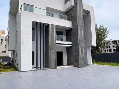 Smart *4-Bedroom Detarched Duplex — Ikoyi, Lagos