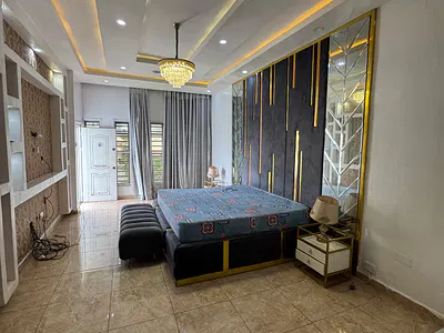 Self Contain Masters — Lekki, Lagos