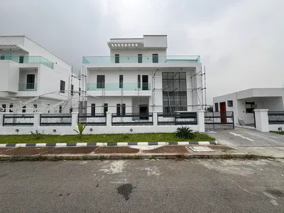 5 Bedroom Fully Detached Duplex — Royal Garden, Ajah, Lagos