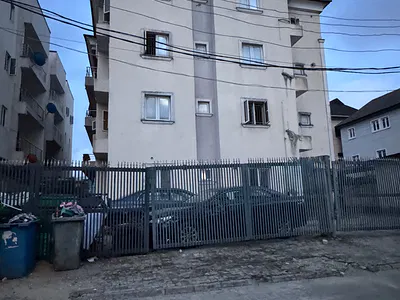 Spacious 3 Bedroom Apartment + BQ — Chevy View Estate, Lekki Expressway, Lekki, Lagos