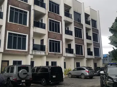 Fully Serviced 1 Bedroom Apartment — Victoria Island (VI), Lagos