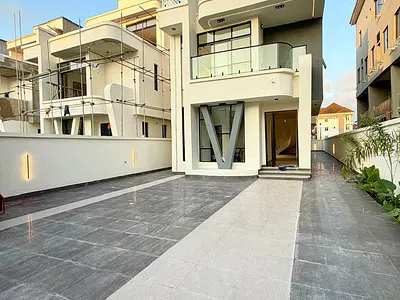 5 Bedroom Fully Detached Duplex — Lekki Phase 1, Lekki, Lagos