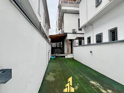 Fully Furnished Luxury 5 Bed Fully Detached Duplex with Swimming Pool — Lekki, Lagos