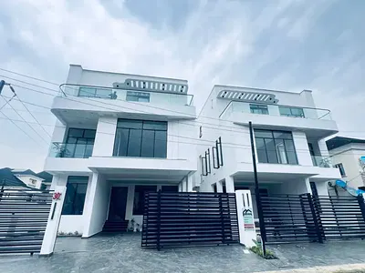 5 Bedroom Detached Duplex — Lekki, Lagos