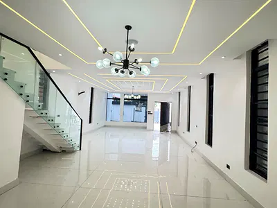 5 Bedroom — Lekki, Lagos