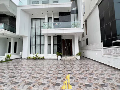 Fantastically Finished 5 Bed Fully Detached Exotic Home with Swimming — Lekki, Lagos