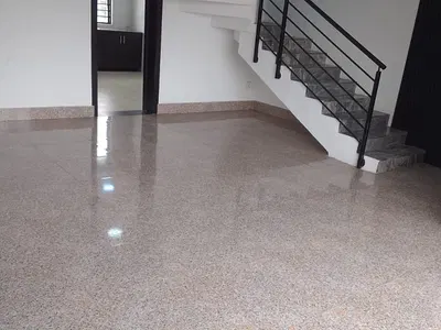 Spacious Serviced 4 Bedrooms Penthouse — Right, Lekki Phase 1, Lekki, Lagos