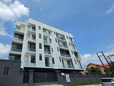 Luxury Spacious 2 Bedroom Apartment — Lekki, Lagos
