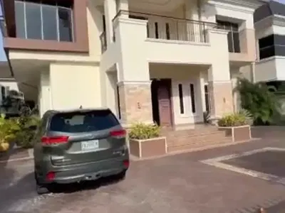 6 Bedroom Fully Detached Duplex — Pinnock Beach Estate, Osapa, Lekki, Lagos