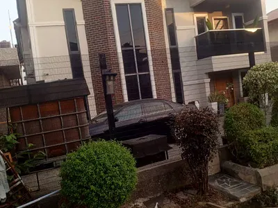Well Maintained 5 Bedrooms Fully Detached Duplex with a Rooms BQ — PG Estate Glory Estate, Ifako, Gbagada, Lagos