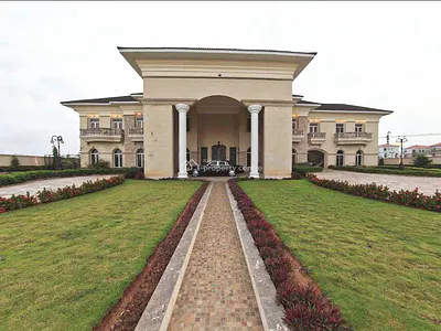 7 Bedroom Waterfront Mansion in Banana Island — Ikoyi, Lagos