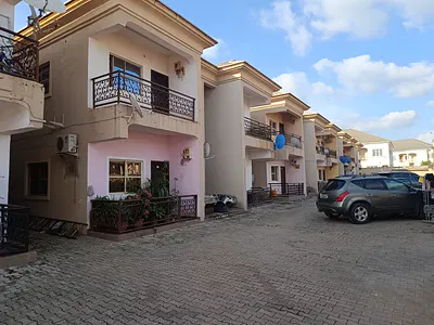 Well Finished 3 Bedroom Flat — Durumi, Abuja