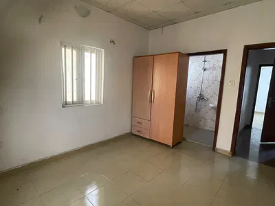 Luxury 2 Bed 20/24HRS Light Not Far From Bustop — Thomas, Ajah, Lagos