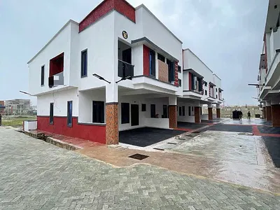 Stunning 4 Bedroom Terraced Duplex — Lekki, Lagos