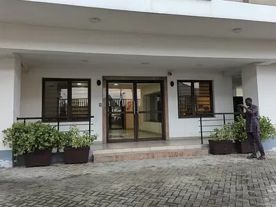 2 Bedrooms Maisonette with BQ — Ikoyi, Lagos