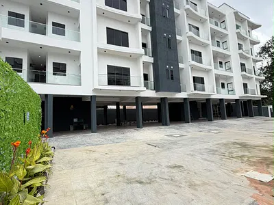 Investable and Spacious 3 Bedrooms Apartment with BQ — Ikeja GRA, Ikeja, Lagos