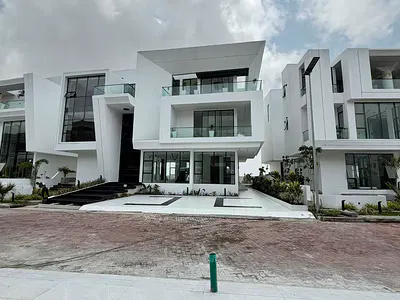 5 Bedroom Detached Duplex with Swimming Pool and Boy's Quarters — Lekki, Lagos
