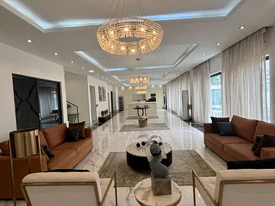Massive Luxury 5 Bedrooms Detached House with 2 Rooms BQ — Banana Island, Ikoyi, Lagos
