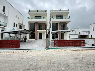 Luxury 5 Bedroom Detached Duplex with a Room BQ, Swimming Pool, Cinema — Chevron Toll Gate, Lekki, Lagos