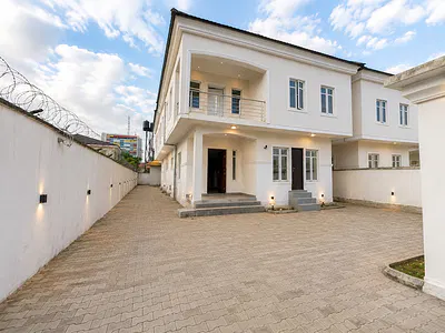 Big Compound 500SQM 5 Bedroom Fully Detached Duplex with Bungalow — Lekki Phase 1, Lekki Phase 1, Lekki, Lagos