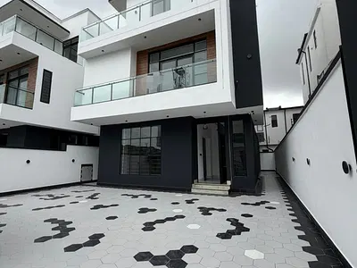 Tastefully Finished 5 Bedroom Duplex — Lekki, Lagos