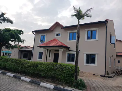 5 Bedroom Detached Duplex with 24-Hour Electricity — Lekki, Lagos