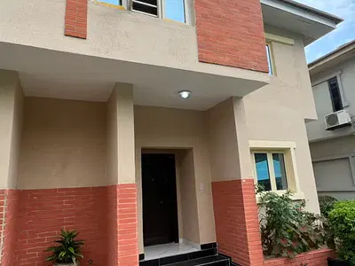 Well Maintained 4 Bedroom Semi Detached House with BQ — Dideolu Estate, Victoria Island (VI), Lagos