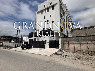 Super Luxury 2 Bedroom Maisonette Apartment Fully Furnished with Gym — Lekki, Lagos