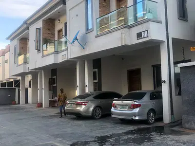 4 Bedroom Flat — Ikota, Lekki, Lagos
