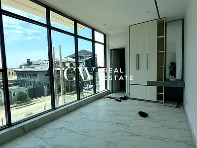 2 Bedroom Apartment — Lekki Phase 1, Lekki, Lagos