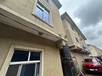 Lovely 3 Bedroom Flat — Oyadiran Estate 2nd Transformer, Sabo, Yaba, Lagos