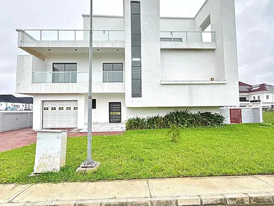 5 Bedroom — Lekki, Lagos