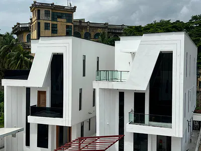 Contemporary 5 Bedroom Detached Duplex — Chevron, Lekki, Lagos