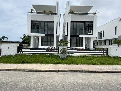 5 Bedroom — Ajah, Lagos