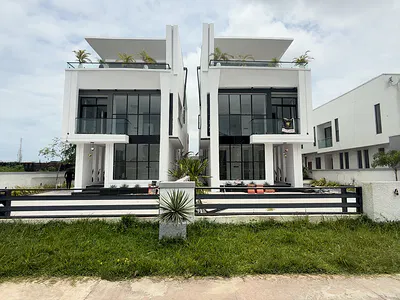 Well Build 5 Bedrooms Fully Detached Duplex — Ajah, Lagos