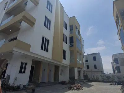 3 Bedroom Flat with BQ — Right Side, Lekki Phase 1, Lekki, Lagos