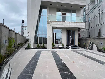 Contemporary 5 Bedroom Detached Duplex — Chevron, Lekki, Lagos
