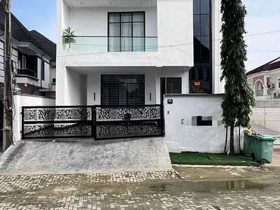 Contemporary 5 Bedroom Detached Duplex — Ikota, Lekki, Lagos