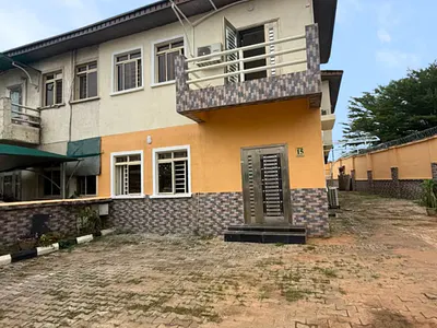 4 Bedroom Semi - Detached Duplex — Jabi, Abuja