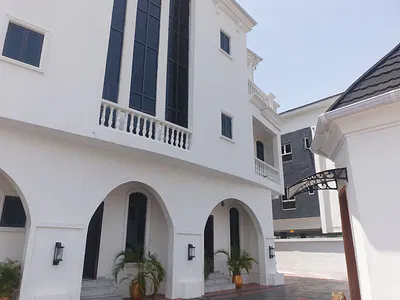 3 Bedroom Penthouse — Ikoyi, Lagos