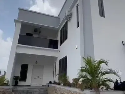 8 Bedroom Fully Detached Duplex — Asokoro District, Abuja