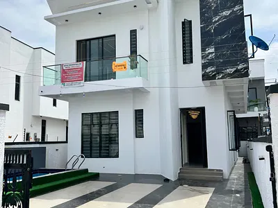 Luxury 5 Bedroom Detached Duplex with BQ — Lekki, Lagos